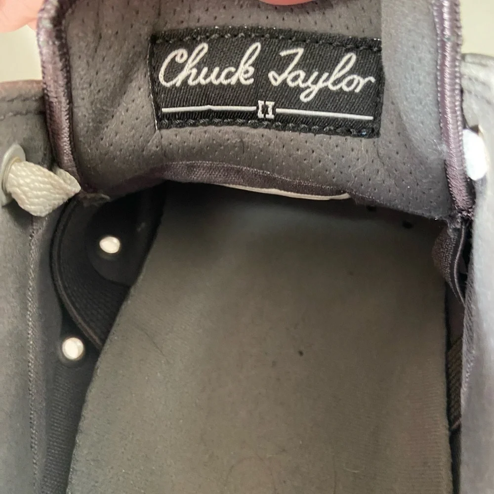Chuck Taylor Size 11 Converse silver tennis shoes - Picture 5 of 8